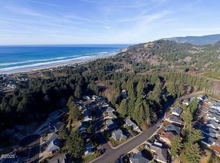 5294 NE Voyage Ave, Lincoln City, OR