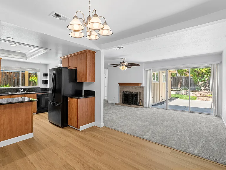 635 Abrigo Ct — Photo 1