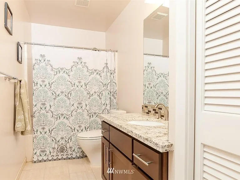9622 S 221st Pl — Photo 23