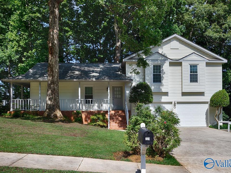 1st image of 223 Evalyn St