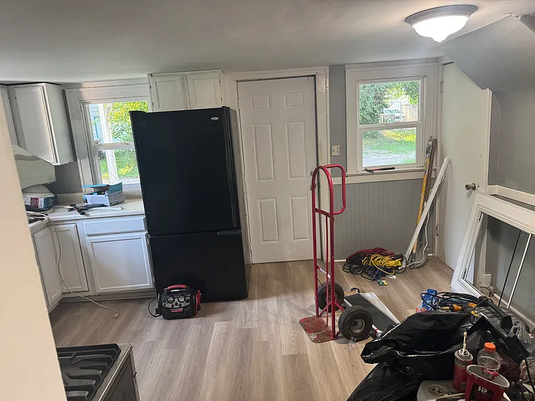2305 N Ellis St — Photo 12