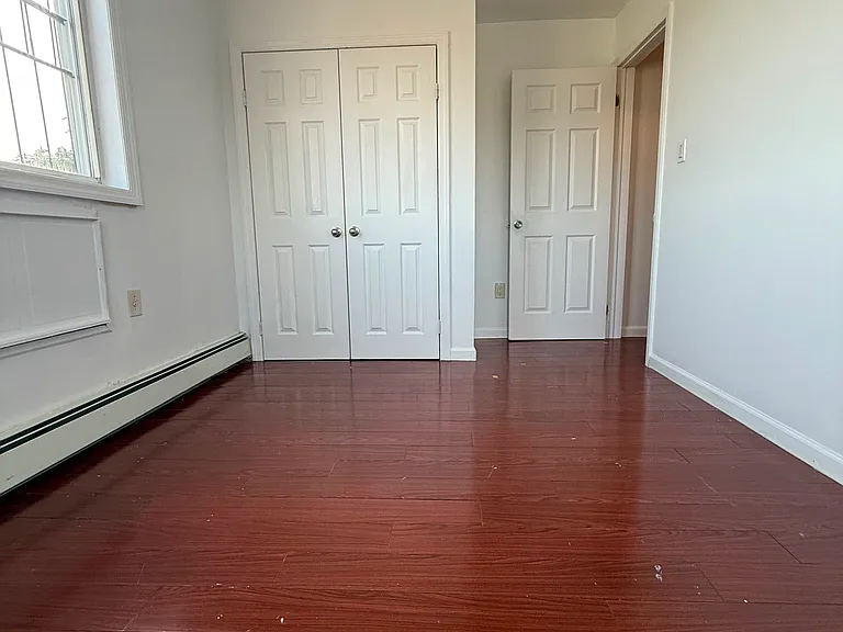 1112 E 211th St #3 — Photo 6