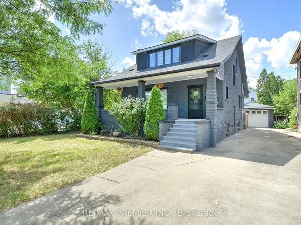 1467 Ouellette Ave, Windsor, ON N8X 1K1