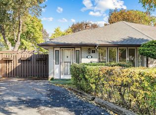 11 Albion Cres, Brampton, ON L6T1L3