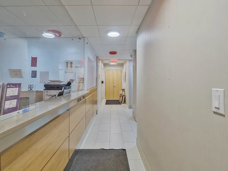 420 W 23rd St #GF — Photo 10
