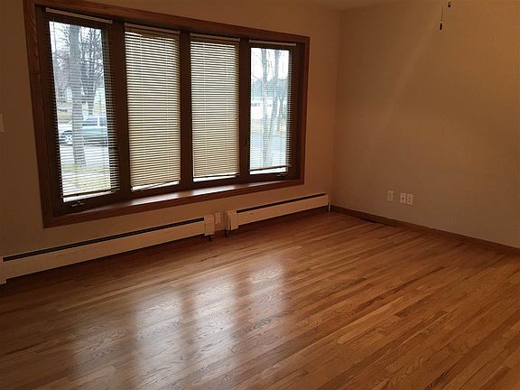 4th image of 101 Clayton St