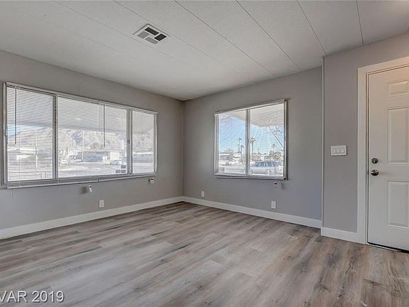 5th image of 2209 Toiyabe St