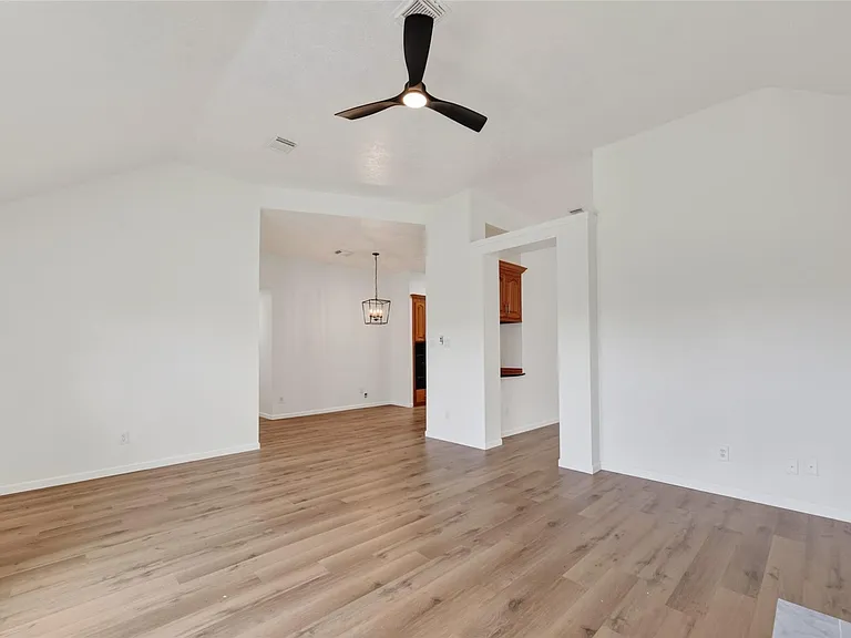 7403 Oak Walk Dr — Photo 7