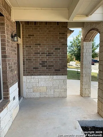 8418 Meadow Plns — Photo 4