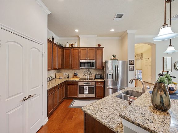 4th image of 1744 Twin Pond Cir