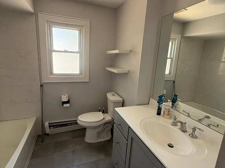 421 Manila Ave #3 — Photo 13