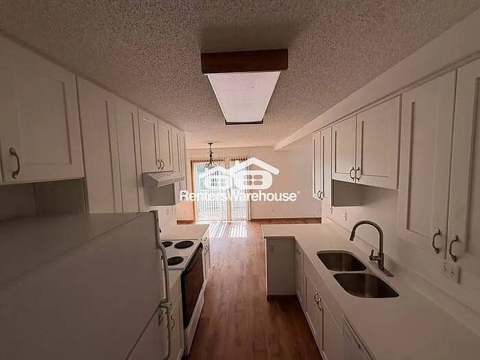 7287 Savanna Ct — Photo 4