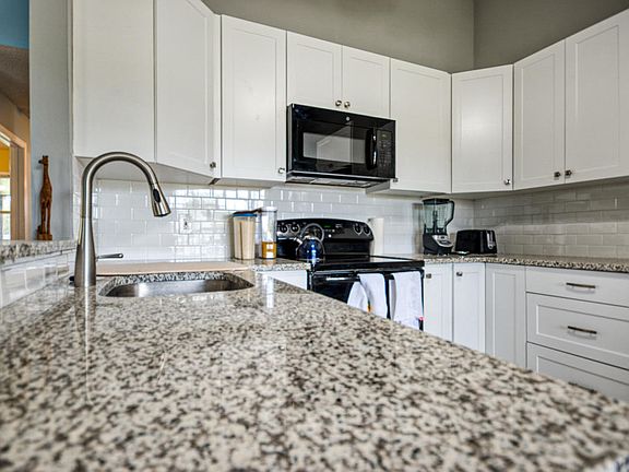 4th image of 5404 Courtney Cir