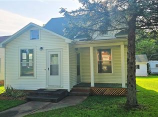 813 S National Ave, Fort Scott, KS 66701