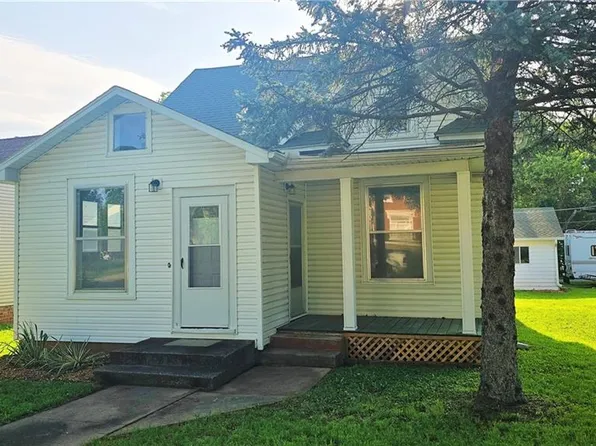 813 S National Ave, Fort Scott, KS 66701