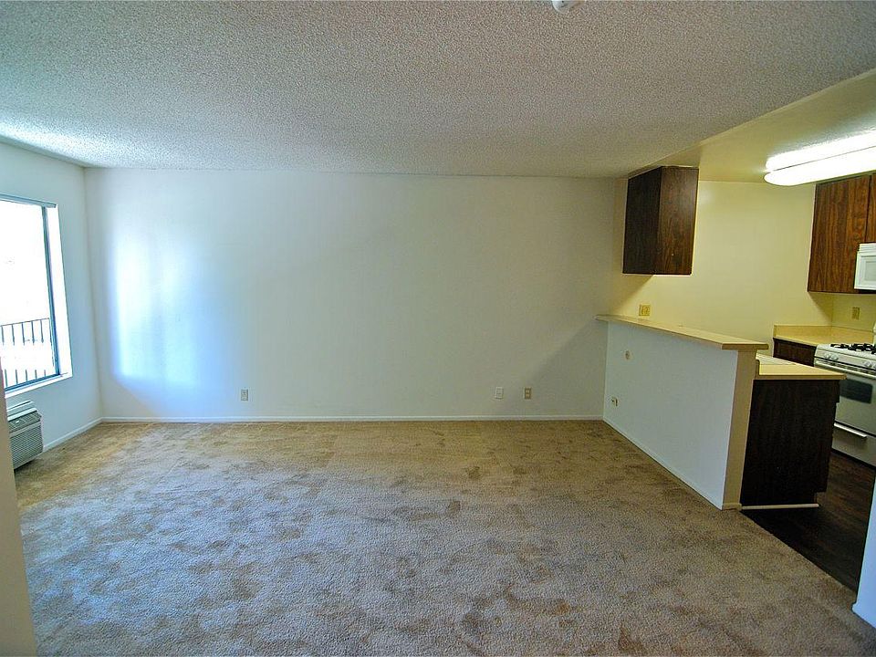 2nd image of 18615 Burbank Blvd APT 111