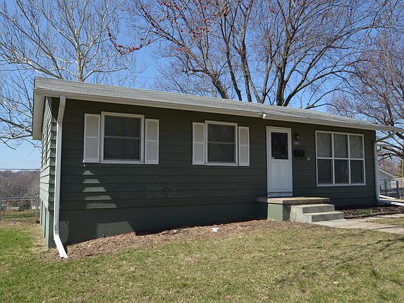 2nd image of 3128 S 123rd St