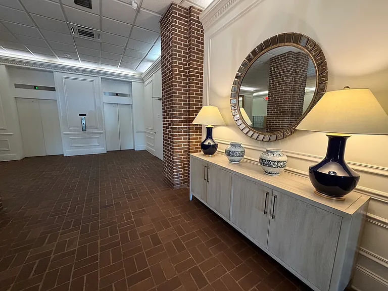 14 Lockwood Dr #9K — Photo 16