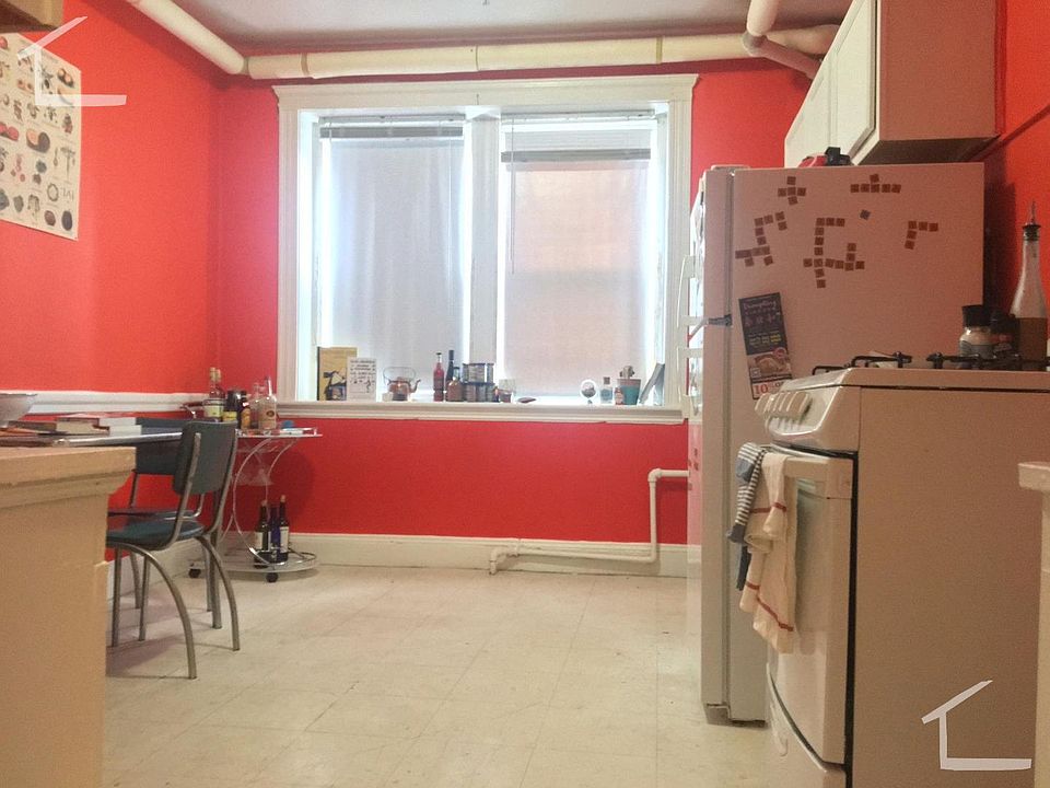 2nd image of 122 Washington St #63