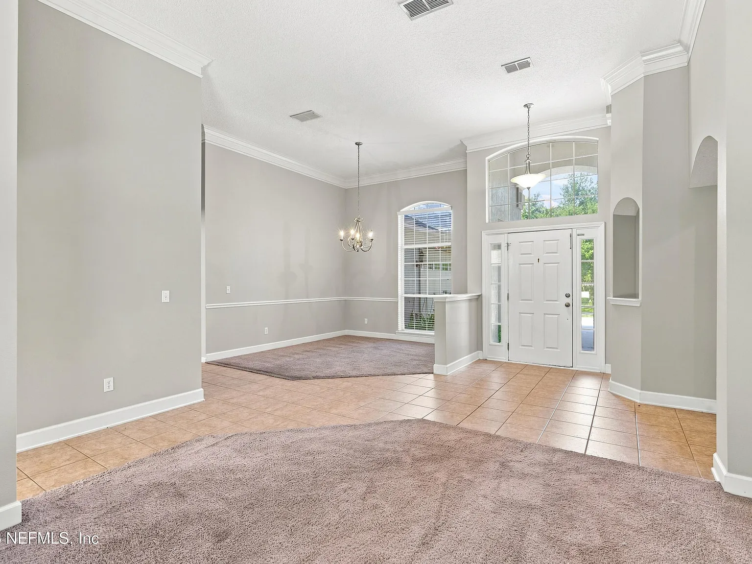 4 bed, 3.0 bath, 2405 sqft, $3,000 — Photo 2