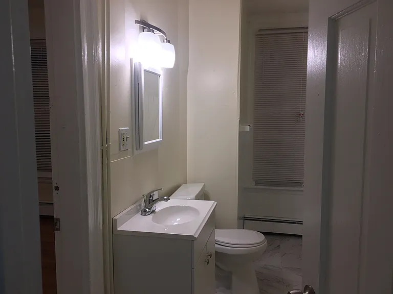 28 Cedar St #1 — Photo 15