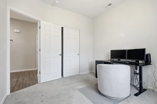 515 Kilkenny Ct — Photo 20