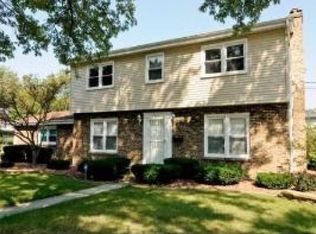 18661 Poplar Ave, Homewood, IL 60430