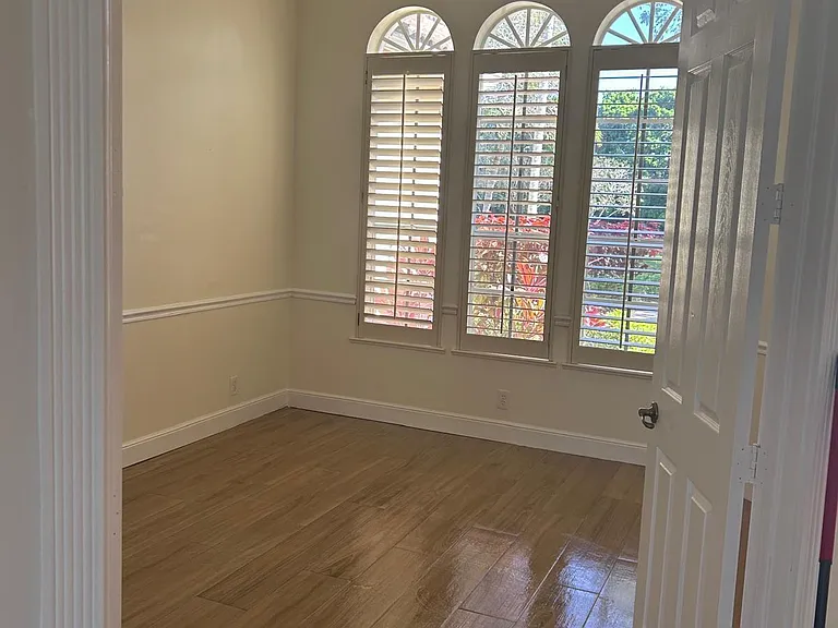 8992 Lakes Blvd — Photo 26
