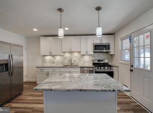 1725 Stokesley Rd, Dundalk, MD 21222