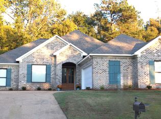 572 Turtle Ln, Brandon, MS 39047