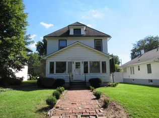 412 S 5th St, Hoopeston, IL 60942