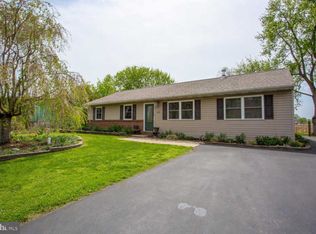 254 Old Leacock Rd, Gordonville, PA 17529