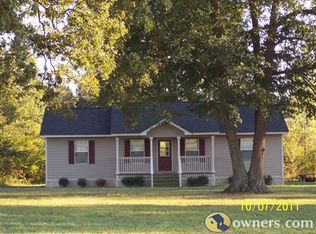 60 Country Estates Dr, Brooksville, MS 39739