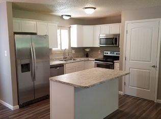 5932 Ozark Dr, High Ridge, MO 63049