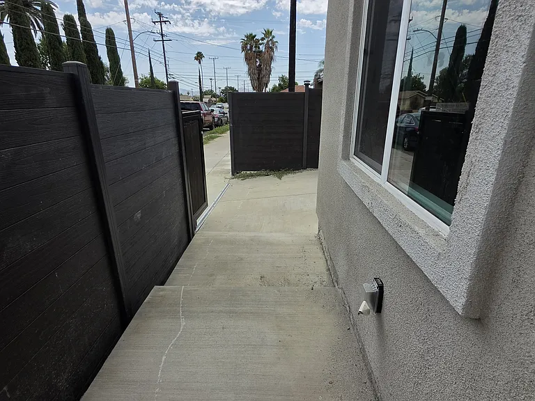 Orange St — Photo 3
