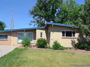 808 Windmill Rd, Cheyenne, WY 82001