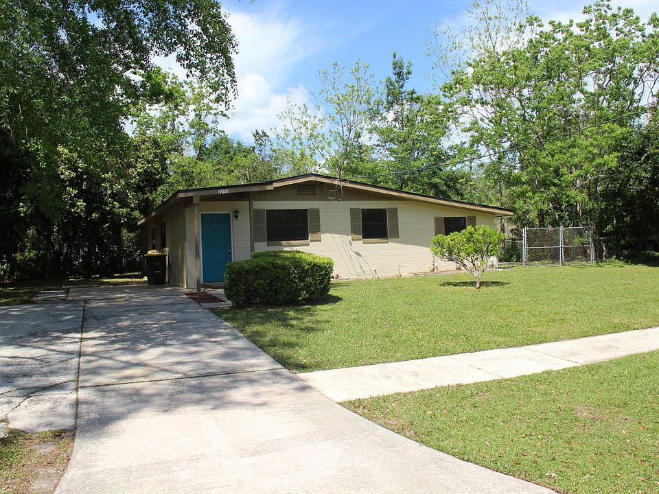 1st image of 2210 Betsy Dr