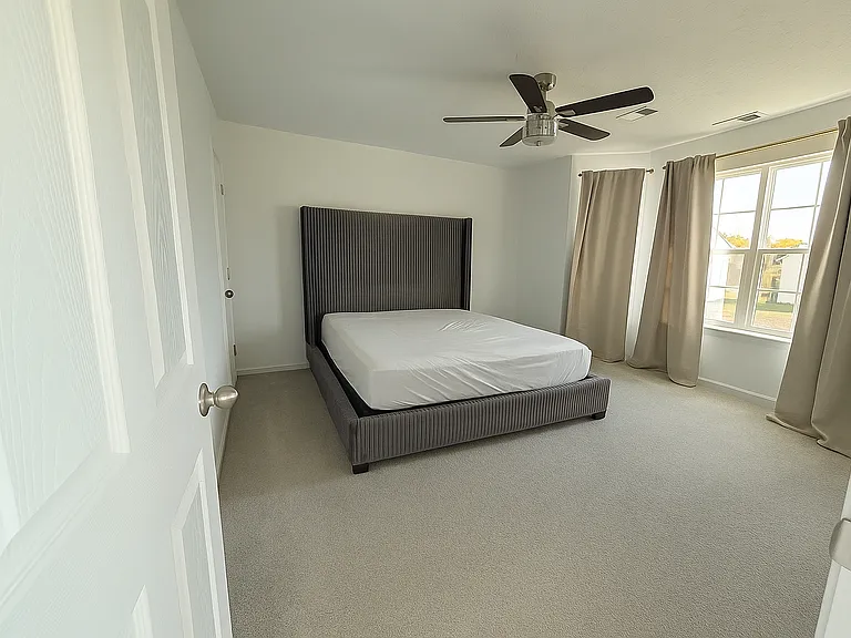 4378 Ashworth Ln — Photo 16
