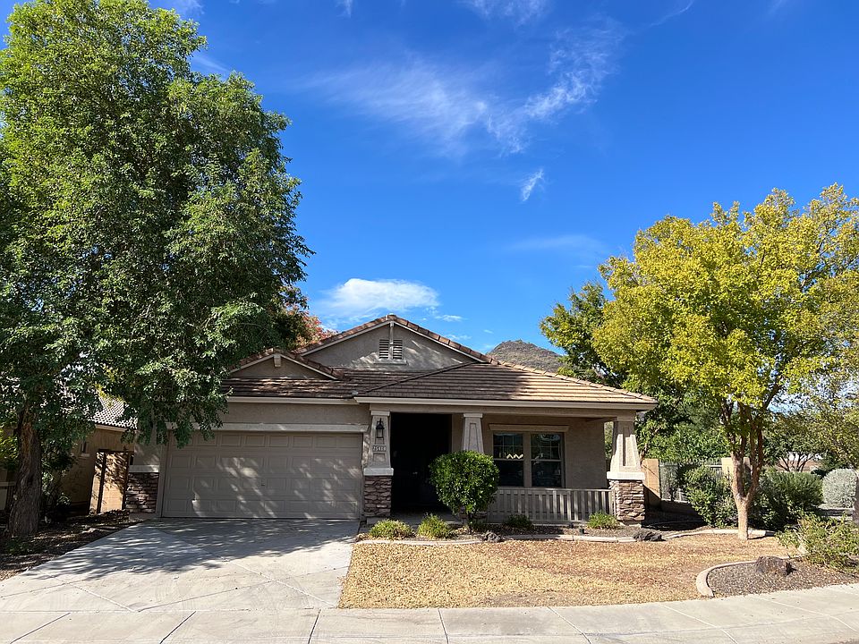 Beautiful 1-story home in a quiet neighborhood