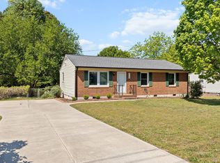 718 S Hughes St, Apex, NC 27502