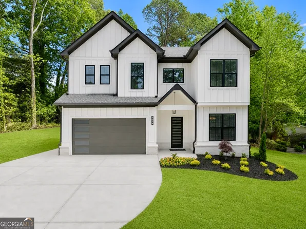 5019 Nichols Dr, Flowery Branch, GA 30542