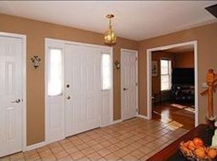 1 Sandra Ln, Sparta, NJ 07871