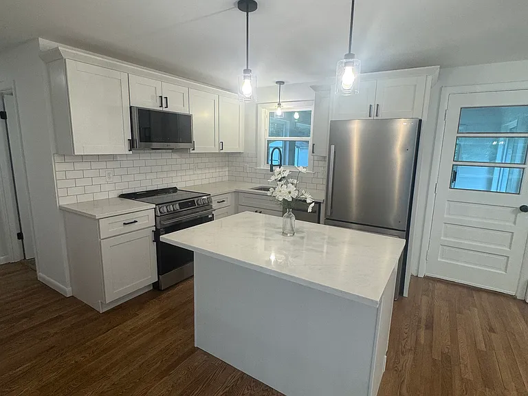 12 Davis Rd — Photo 4