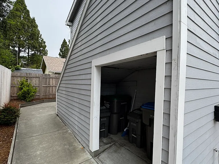 380 Branch St #A — Photo 24