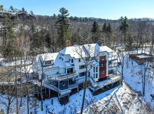 127 Montevideo Rd, Avon, CT 06001