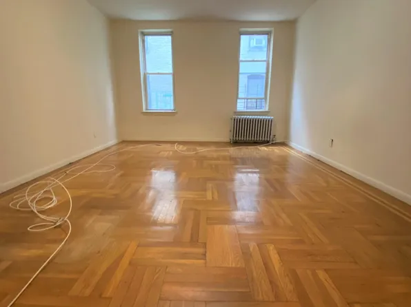 (undisclosed Address), Bronx, NY 10457