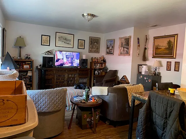 510 Maple St #1 — Photo 8