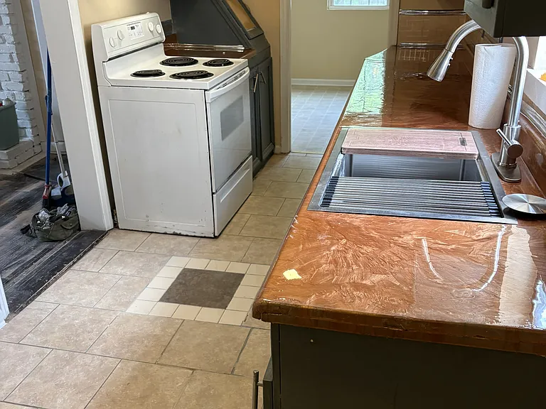 615 Eve St — Photo 17