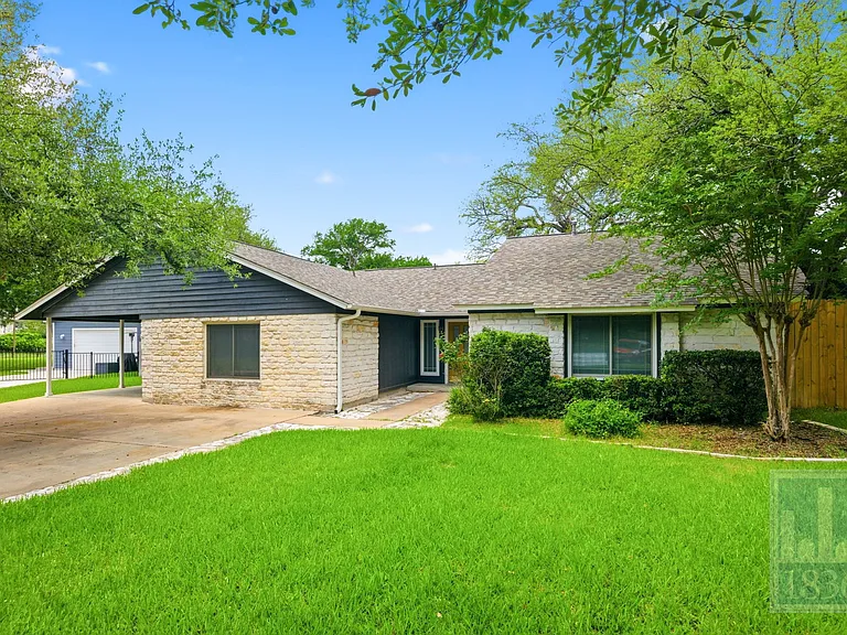 2616 Chowan Cv — Photo 1