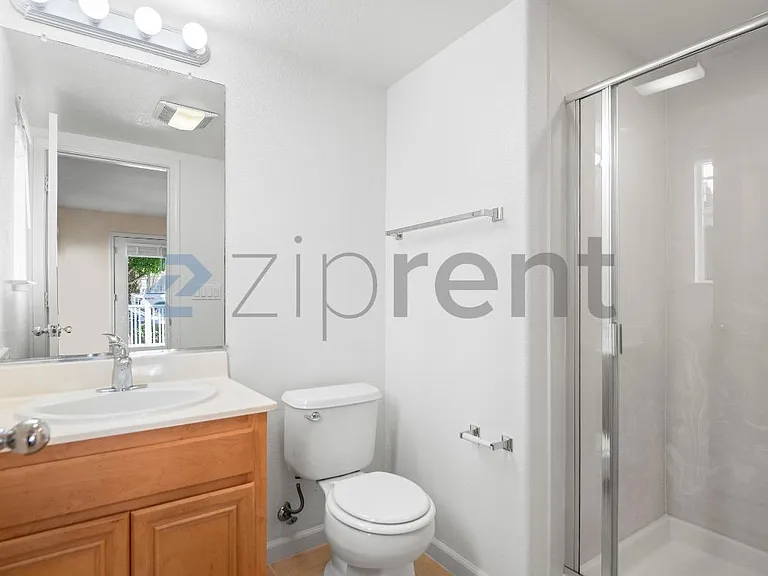 1611 Summer Ln — Photo 30